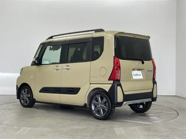 ダイハツ タント ファンクロスターボ 埼玉県 2023(令5)年 0.7万km サンドベージュメタリック スマートアシスト　社外９インチナビ　パノラマモニター　ビルトインＥＴＣ　ドライブレコーダー　シートヒーター　ＨＤＭＩ　純正アルミホイール　スマートキー　オートハイビーム　ＬＥＤヘッドライト　地デジＴＶ