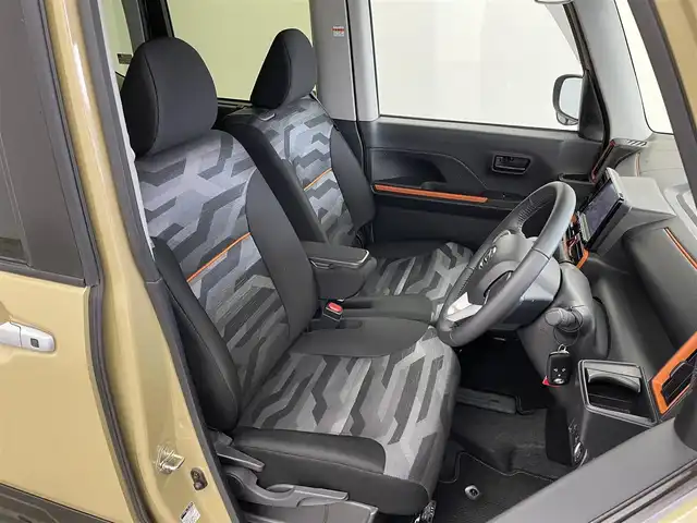 ダイハツ タント ファンクロスターボ 埼玉県 2023(令5)年 0.7万km サンドベージュメタリック スマートアシスト　社外９インチナビ　パノラマモニター　ビルトインＥＴＣ　ドライブレコーダー　シートヒーター　ＨＤＭＩ　純正アルミホイール　スマートキー　オートハイビーム　ＬＥＤヘッドライト　地デジＴＶ