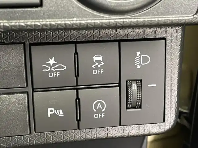 ダイハツ タント ファンクロスターボ 埼玉県 2023(令5)年 0.7万km サンドベージュメタリック スマートアシスト　社外９インチナビ　パノラマモニター　ビルトインＥＴＣ　ドライブレコーダー　シートヒーター　ＨＤＭＩ　純正アルミホイール　スマートキー　オートハイビーム　ＬＥＤヘッドライト　地デジＴＶ