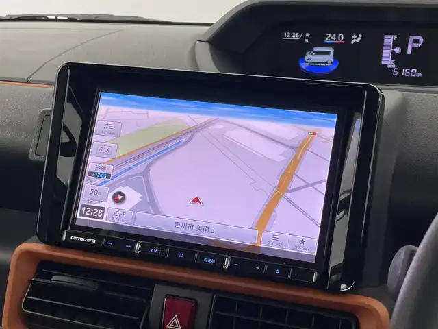 ダイハツ タント ファンクロスターボ 埼玉県 2023(令5)年 0.7万km サンドベージュメタリック スマートアシスト　社外９インチナビ　パノラマモニター　ビルトインＥＴＣ　ドライブレコーダー　シートヒーター　ＨＤＭＩ　純正アルミホイール　スマートキー　オートハイビーム　ＬＥＤヘッドライト　地デジＴＶ