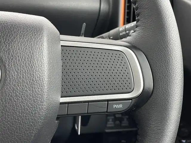 ダイハツ タント ファンクロスターボ 埼玉県 2023(令5)年 0.7万km サンドベージュメタリック スマートアシスト　社外９インチナビ　パノラマモニター　ビルトインＥＴＣ　ドライブレコーダー　シートヒーター　ＨＤＭＩ　純正アルミホイール　スマートキー　オートハイビーム　ＬＥＤヘッドライト　地デジＴＶ