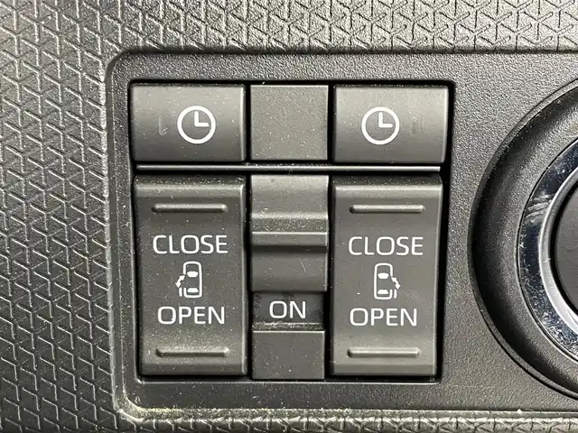 ダイハツ タント ファンクロスターボ 埼玉県 2023(令5)年 0.7万km サンドベージュメタリック スマートアシスト　社外９インチナビ　パノラマモニター　ビルトインＥＴＣ　ドライブレコーダー　シートヒーター　ＨＤＭＩ　純正アルミホイール　スマートキー　オートハイビーム　ＬＥＤヘッドライト　地デジＴＶ