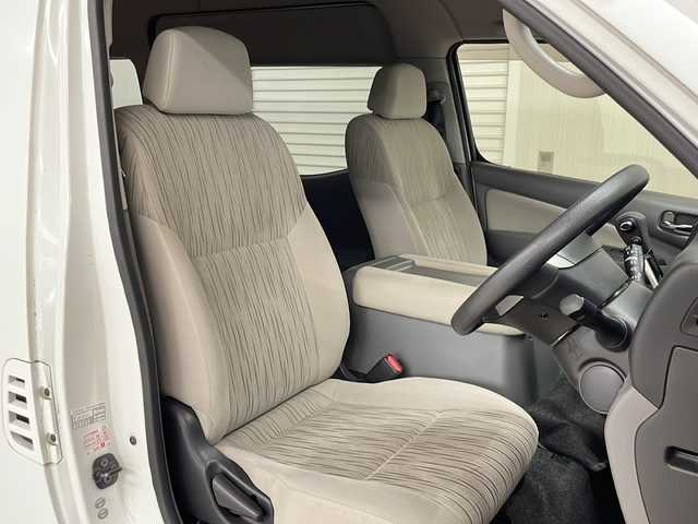 日産 ＮＶ３５０キャラバン GX 熊本県 2016(平28)年 4.6万km ホワイト 純正メモリナビ（ＣＤ/ＢＴ/ラジオ/フルセグ）/バックカメラ/ＥＴＣ/前後ドライブレコーダー/社外フロアマット/オートライト/プッシュスタート/スマートキー×２/ドアバイザー