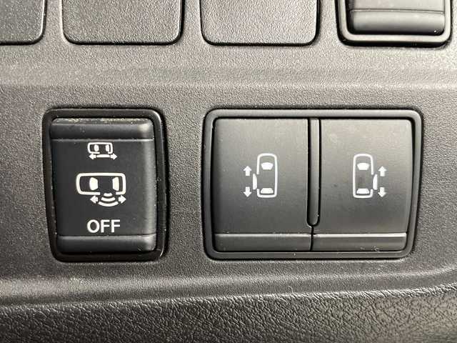 日産 セレナ e－パワー ハイウェイスター V 岐阜県 2021(令3)年 6.5万km ダークメタルグレー プロパイロット/10インチ純正SDナビ/フルセグ/BT/DVD/アラウンドビューモニター/デジタルインナーミラー/ビルトインETC/車線逸脱警報/車線逸脱防止支援/後側方車両検知警報/後側方衝突防止支援/エマージェンシーブレーキ/クリアランスソナー/両側パワースライドドア/LEDオートライト/フォグランプ/ハイビームアシスト/純正15インチAW/シートバックテーブル/サンシェード/純正フロアマット/サイドバイザー/スマートキー/スペアキー