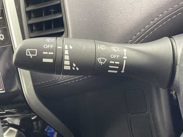 日産 セレナ e－パワー ハイウェイスター V 岐阜県 2021(令3)年 6.5万km ダークメタルグレー プロパイロット/10インチ純正SDナビ/フルセグ/BT/DVD/アラウンドビューモニター/デジタルインナーミラー/ビルトインETC/車線逸脱警報/車線逸脱防止支援/後側方車両検知警報/後側方衝突防止支援/エマージェンシーブレーキ/クリアランスソナー/両側パワースライドドア/LEDオートライト/フォグランプ/ハイビームアシスト/純正15インチAW/シートバックテーブル/サンシェード/純正フロアマット/サイドバイザー/スマートキー/スペアキー