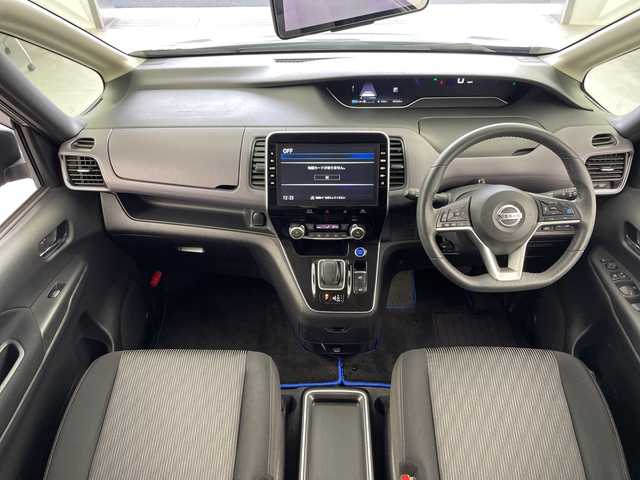 日産 セレナ e－パワー ハイウェイスター V 岐阜県 2021(令3)年 6.5万km ダークメタルグレー プロパイロット/10インチ純正SDナビ/フルセグ/BT/DVD/アラウンドビューモニター/デジタルインナーミラー/ビルトインETC/車線逸脱警報/車線逸脱防止支援/後側方車両検知警報/後側方衝突防止支援/エマージェンシーブレーキ/クリアランスソナー/両側パワースライドドア/LEDオートライト/フォグランプ/ハイビームアシスト/純正15インチAW/シートバックテーブル/サンシェード/純正フロアマット/サイドバイザー/スマートキー/スペアキー