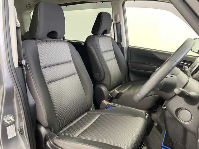 日産 セレナ e－パワー ハイウェイスター V 岐阜県 2021(令3)年 6.5万km ダークメタルグレー プロパイロット/10インチ純正SDナビ/フルセグ/BT/DVD/アラウンドビューモニター/デジタルインナーミラー/ビルトインETC/車線逸脱警報/車線逸脱防止支援/後側方車両検知警報/後側方衝突防止支援/エマージェンシーブレーキ/クリアランスソナー/両側パワースライドドア/LEDオートライト/フォグランプ/ハイビームアシスト/純正15インチAW/シートバックテーブル/サンシェード/純正フロアマット/サイドバイザー/スマートキー/スペアキー