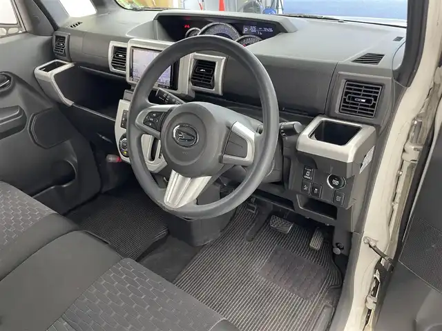 ダイハツ ウェイク X SA 滋賀県 2015(平27)年 8万km パールホワイトⅢ 社外メモリーナビ/フルセグテレビ/バックカメラ/片側パワースライドドア/アイドリングストップ/LEDヘッドライト/衝突軽減ブレーキ/オートライト/ETC/ステアリングスイッチ/プッシュスタート/スマートキー