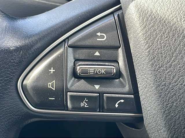 日産 スカイライン 茨城県 2014(平26)年 8.2万km ハガネブルーM 純正ナビ/　　【ワンセグTV/CD/DVD/BT】/アラウンドビューモニター/横滑り防止装置/衝突被害軽減システム/LEDオートライト/クルーズコントロール/黒レザーシート/シートヒーター/シートメモリ/パワーシート/純正17インチアルミホイール/純正フロアマット/プッシュスタート/ビルトインETC/ドライブレコーダー【SDなし】