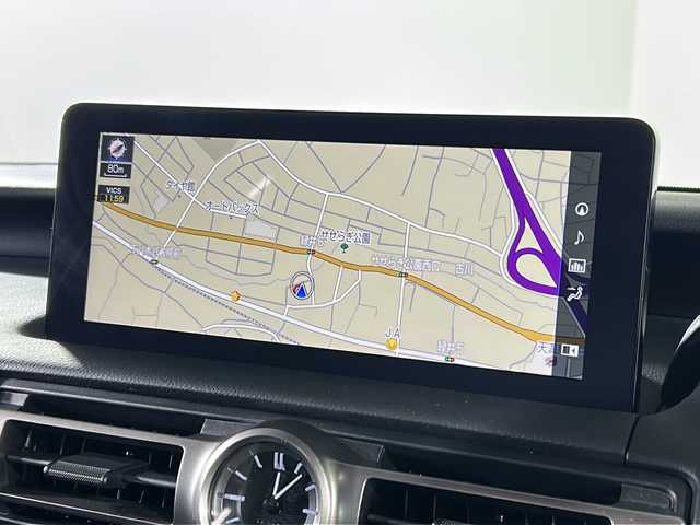 レクサス ＩＳ 300h Fスポーツ 広島県 2022(令4)年 0.7万km ホワイトノーヴァガラスフレーク 禁煙/ムーンルーフ/純正ナビ/CD/DVD/Blu-ray/DTV/Bluetooth/パノラミックビューモニター/オレンジキャリパー/レザーシート/シートヒーター/パワーシート/ステアリングヒーター/ステアリングスイッチ/パドルシフト/前後ドライブレコーダー/ビルトインETC2.0/純正19インチアルミホイール/スマートキー/カードキー/プッシュスタート/保証書・取扱説明書