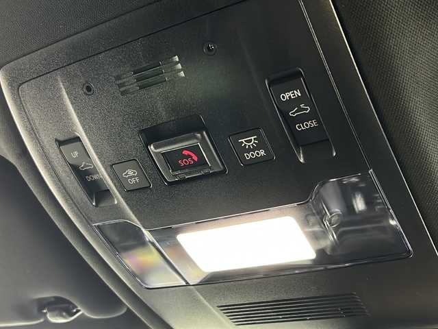 レクサス ＩＳ 300h Fスポーツ 広島県 2022(令4)年 0.7万km ホワイトノーヴァガラスフレーク 禁煙/ムーンルーフ/純正ナビ/CD/DVD/Blu-ray/DTV/Bluetooth/パノラミックビューモニター/オレンジキャリパー/レザーシート/シートヒーター/パワーシート/ステアリングヒーター/ステアリングスイッチ/パドルシフト/前後ドライブレコーダー/ビルトインETC2.0/純正19インチアルミホイール/スマートキー/カードキー/プッシュスタート/保証書・取扱説明書