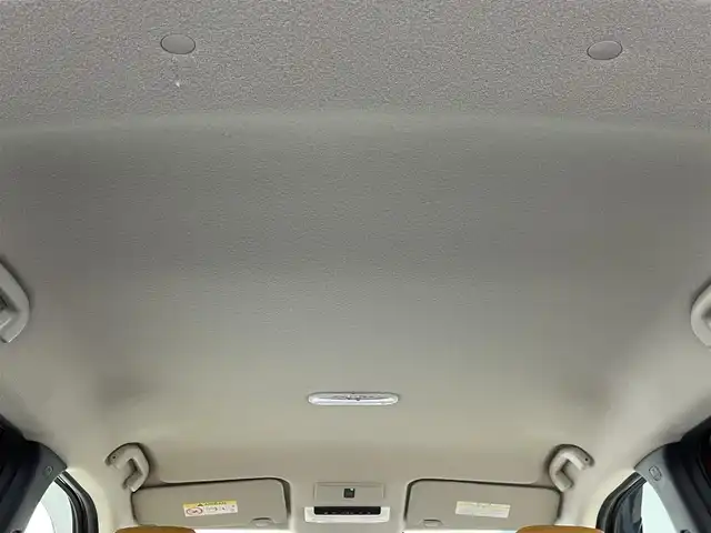 日産 キックス X ツートーンインテリアED 群馬県 2021(令3)年 5万km ラディアントレッド/ピュアブラック 2トーン 純正９インチナビ　アラウンドビューモニター　プロパイロット　ＬＥＤ　オートハイビーム　シートヒーター　純正１７インチＡＷ　ステアリングヒーター　ステアリングリモコン　ＥＴＣ　ドライブレコーダー　禁煙車