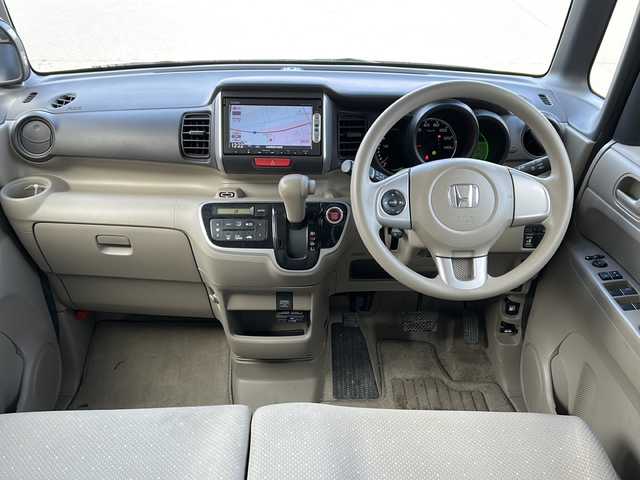 ホンダ Ｎ ＢＯＸ G Lパッケージ 秋田県 2014(平26)年 6.9万km カトラリーシルバーM 4WD/純正メモリナビ/Bluetooth、CD/DVD、ワンセグTV/バックカメラ/ETC/片側パワースライドドア/純正14インチAW