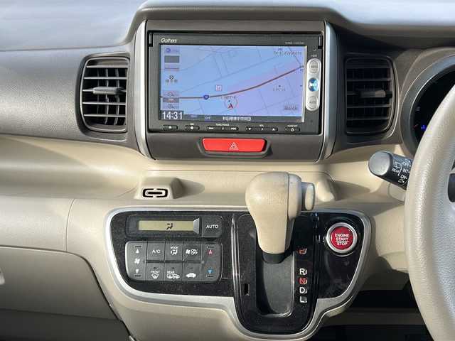 ホンダ Ｎ ＢＯＸ G Lパッケージ 秋田県 2014(平26)年 6.9万km カトラリーシルバーM 4WD/純正メモリナビ/Bluetooth、CD/DVD、ワンセグTV/バックカメラ/ETC/片側パワースライドドア/純正14インチAW