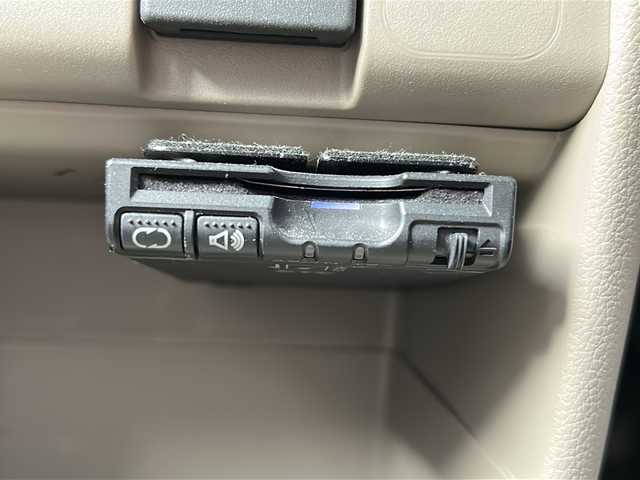 ホンダ Ｎ ＢＯＸ G Lパッケージ 秋田県 2014(平26)年 6.9万km カトラリーシルバーM 4WD/純正メモリナビ/Bluetooth、CD/DVD、ワンセグTV/バックカメラ/ETC/片側パワースライドドア/純正14インチAW