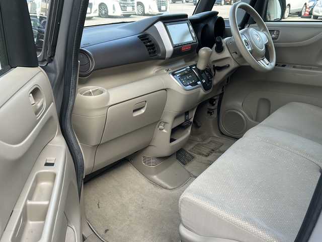 ホンダ Ｎ ＢＯＸ G Lパッケージ 秋田県 2014(平26)年 6.9万km カトラリーシルバーM 4WD/純正メモリナビ/Bluetooth、CD/DVD、ワンセグTV/バックカメラ/ETC/片側パワースライドドア/純正14インチAW