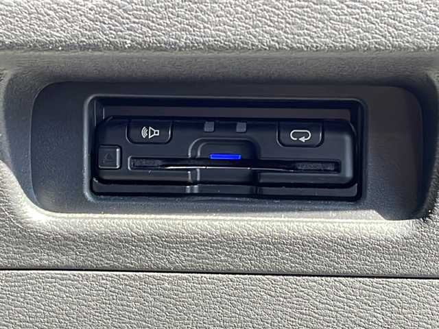 三菱 デリカミニ T プレミアム 長野県 2023(令5)年 2.2万km アメジストブラック 禁煙車/ワンオーナー/４WD/純正9インチナビ/【MM222D-LM】/（フルセグTV/Bluetooth）/e-Assist./・衝突被害軽減ブレーキ/・踏み間違い衝突防止アシスト/・車線逸脱防止支援機能/・オートマチックハイビーム/・ふらつき警報/・前方衝突予測警報/・標識検知システム/・先行車発進通知/・マイパイロット（レーダークルーズコントロール・車線維持支援）/・デジタルルームミラー/・マルチアラウンドモニター/ビルトインETC/ハンズフリー両側パワースライドドア/ドライブレコーダー/ハーフレザーシート/前席シートヒーター/ステアリングヒーター/革巻きステアリング/ステアリングスイッチ/パドルシフト/電動パーキングブレーキ/ブレーキホールド/LEDヘッドライト/フォグランプ/オートライト/スマートキー/Pスタート/電動格納ミラー/純正15インチAW/純正ラバーマット/ルーフレール