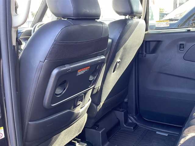 三菱 デリカミニ T プレミアム 長野県 2023(令5)年 2.2万km アメジストブラック 禁煙車/ワンオーナー/４WD/純正9インチナビ/【MM222D-LM】/（フルセグTV/Bluetooth）/e-Assist./・衝突被害軽減ブレーキ/・踏み間違い衝突防止アシスト/・車線逸脱防止支援機能/・オートマチックハイビーム/・ふらつき警報/・前方衝突予測警報/・標識検知システム/・先行車発進通知/・マイパイロット（レーダークルーズコントロール・車線維持支援）/・デジタルルームミラー/・マルチアラウンドモニター/ビルトインETC/ハンズフリー両側パワースライドドア/ドライブレコーダー/ハーフレザーシート/前席シートヒーター/ステアリングヒーター/革巻きステアリング/ステアリングスイッチ/パドルシフト/電動パーキングブレーキ/ブレーキホールド/LEDヘッドライト/フォグランプ/オートライト/スマートキー/Pスタート/電動格納ミラー/純正15インチAW/純正ラバーマット/ルーフレール