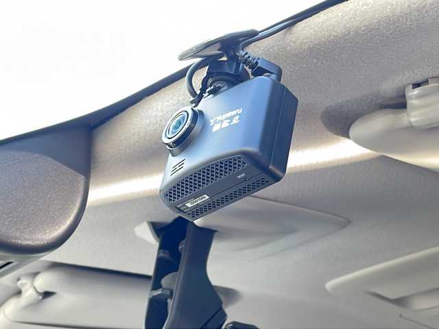 三菱 デリカミニ T プレミアム 長野県 2023(令5)年 2.2万km アメジストブラック 禁煙車/ワンオーナー/４WD/純正9インチナビ/【MM222D-LM】/（フルセグTV/Bluetooth）/e-Assist./・衝突被害軽減ブレーキ/・踏み間違い衝突防止アシスト/・車線逸脱防止支援機能/・オートマチックハイビーム/・ふらつき警報/・前方衝突予測警報/・標識検知システム/・先行車発進通知/・マイパイロット（レーダークルーズコントロール・車線維持支援）/・デジタルルームミラー/・マルチアラウンドモニター/ビルトインETC/ハンズフリー両側パワースライドドア/ドライブレコーダー/ハーフレザーシート/前席シートヒーター/ステアリングヒーター/革巻きステアリング/ステアリングスイッチ/パドルシフト/電動パーキングブレーキ/ブレーキホールド/LEDヘッドライト/フォグランプ/オートライト/スマートキー/Pスタート/電動格納ミラー/純正15インチAW/純正ラバーマット/ルーフレール