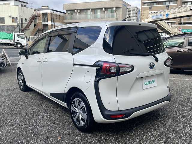 トヨタ シエンタ ハイブリッド G クエロ 兵庫県 2020(令2)年 5.3万km ホワイトパールクリスタルシャイン 純正SDナビ　フルセグ、DVD、BT、AM、FM/バックカメラ/ビルトインETC/クルーズコントロール/衝突被害軽減ブレーキ/車線逸脱警報/両側パワースライドドア/ハーフレザーシート/前方ドライブレコーダー/プッシュスタート/スマートキー×２	/横滑り防止/純正フロアマット