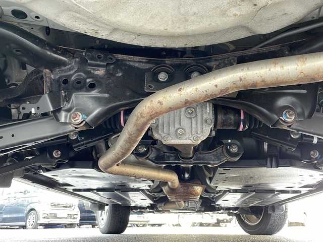 スバル フォレスター X－ブレイク 新潟県 2018(平30)年 5.5万km クリスタルホワイトP ワンオーナー/禁煙車/純正メモリーナビ/バック・サイドカメラ/シートヒーター/前席パワーシート/社外後席モニター/パワーバックドア/レーダークルーズコントロール/ステアリングヒーター/ルーフレール/オートマチックハイビーム/ドラレコ/ＥＴＣ/衝突軽減/フォグランプ/レーンキープアシスト/コーナーセンサー/純正17インチアルミホイール(225/60/R17)