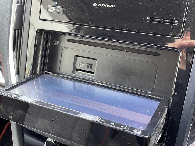 スバル フォレスター X－ブレイク 新潟県 2018(平30)年 5.5万km クリスタルホワイトP ワンオーナー/禁煙車/純正メモリーナビ/バック・サイドカメラ/シートヒーター/前席パワーシート/社外後席モニター/パワーバックドア/レーダークルーズコントロール/ステアリングヒーター/ルーフレール/オートマチックハイビーム/ドラレコ/ＥＴＣ/衝突軽減/フォグランプ/レーンキープアシスト/コーナーセンサー/純正17インチアルミホイール(225/60/R17)