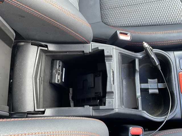 スバル フォレスター X－ブレイク 新潟県 2018(平30)年 5.5万km クリスタルホワイトP ワンオーナー/禁煙車/純正メモリーナビ/バック・サイドカメラ/シートヒーター/前席パワーシート/社外後席モニター/パワーバックドア/レーダークルーズコントロール/ステアリングヒーター/ルーフレール/オートマチックハイビーム/ドラレコ/ＥＴＣ/衝突軽減/フォグランプ/レーンキープアシスト/コーナーセンサー/純正17インチアルミホイール(225/60/R17)