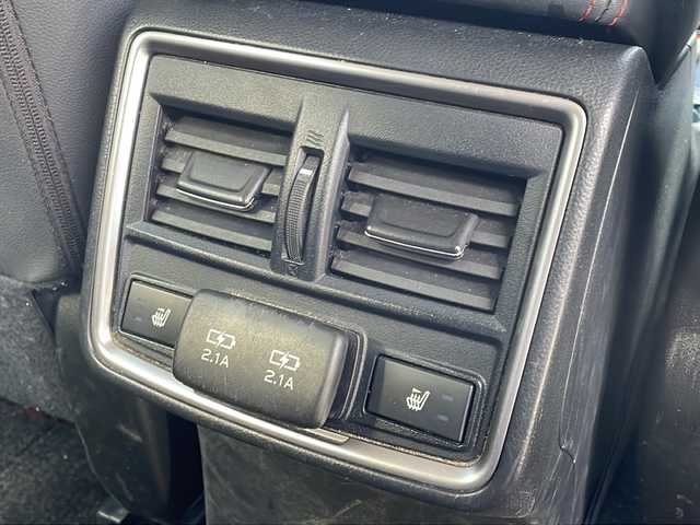 スバル フォレスター X－ブレイク 新潟県 2018(平30)年 5.5万km クリスタルホワイトP ワンオーナー/禁煙車/純正メモリーナビ/バック・サイドカメラ/シートヒーター/前席パワーシート/社外後席モニター/パワーバックドア/レーダークルーズコントロール/ステアリングヒーター/ルーフレール/オートマチックハイビーム/ドラレコ/ＥＴＣ/衝突軽減/フォグランプ/レーンキープアシスト/コーナーセンサー/純正17インチアルミホイール(225/60/R17)