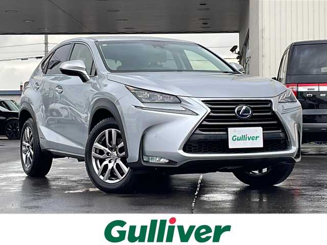 レクサス ＮＸ 300h バージョンL 道北・旭川 2016(平28)年 16.3万km プラチナムシルバーメタリック ・４ＷＤ/・純正ＳＤナビ/　ＣＤ・ＤＶＤ・ＢＬ・ＳＤ・ＢＴ/・バック、サイドモニター/・ブレーキホールド/・EVモード/・純正１８インチアルミ/・追従型クルーズコントロール/・レーンディパーチャーアラート/・プリクラッシュセーフティ/・オートハイビーム/・LEDオートライト/・ベージュ、黒革シート/・前席パワーシート、エアシート/・Ｄ席メモリーシート/・リア電動シート/・電動リアゲート/・ETC/・新車時保証書、取説