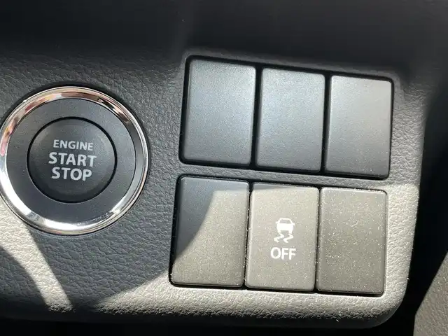 スズキ アルト ワークス 愛知県 2021(令3)年 0.8万km スチールシルバーM ワンオーナー/ターボ/5速MT/社外メモリナビ/（DVD/フルセグTV/Bluetooth/USB）/前席レカロセミバケットシート/横滑り防止機能/純正HIDヘッドライト/フォグランプ/純正15インチアルミホイール/スマートキー/保証書/取扱説明書
