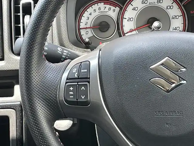 スズキ アルト ワークス 愛知県 2021(令3)年 0.8万km スチールシルバーM ワンオーナー/ターボ/5速MT/社外メモリナビ/（DVD/フルセグTV/Bluetooth/USB）/前席レカロセミバケットシート/横滑り防止機能/純正HIDヘッドライト/フォグランプ/純正15インチアルミホイール/スマートキー/保証書/取扱説明書