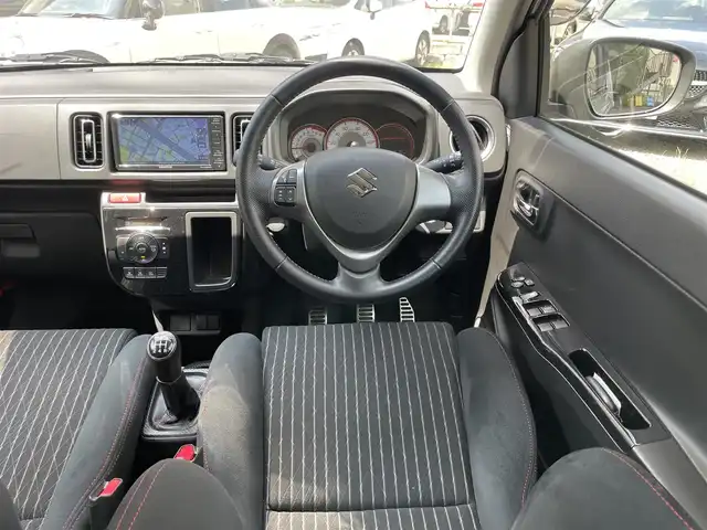 スズキ アルト ワークス 愛知県 2021(令3)年 0.8万km スチールシルバーM ワンオーナー/ターボ/5速MT/社外メモリナビ/（DVD/フルセグTV/Bluetooth/USB）/前席レカロセミバケットシート/横滑り防止機能/純正HIDヘッドライト/フォグランプ/純正15インチアルミホイール/スマートキー/保証書/取扱説明書