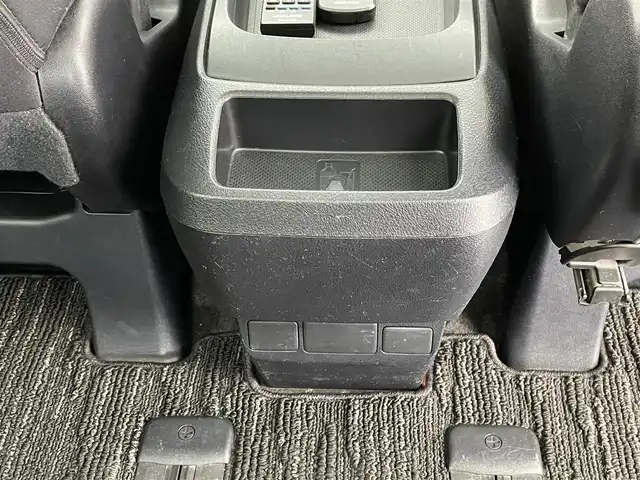 トヨタ アルファード S 大分県 2019(平31)年 8.4万km ブラック アルパイン9インチナビ/（フルセグ/Bluetooth/CD/DVD)/Toyota Safety Sense /・レーントレーシングアシスト/・パーキングサポートブレーキ/・プリクラッシュセーフティ/・オートハイビーム/アルパインフリップダウンモニター/バックカメラ/ドライブレコーダー/ビルトインETC/両側パワースライド/電動パーキングブレーキ/後部座席オットマン/ステアリングリモコン/革巻きステアリング/オートエアコン/純正18インチアルミホイール/保証書・取扱説明書/スペアキー
