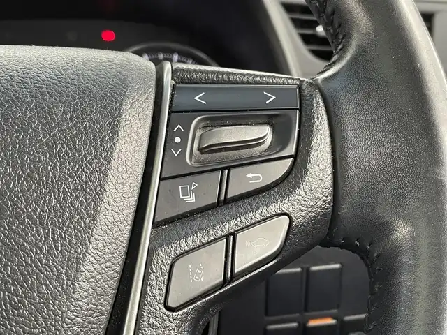トヨタ アルファード S 大分県 2019(平31)年 8.4万km ブラック アルパイン9インチナビ/（フルセグ/Bluetooth/CD/DVD)/Toyota Safety Sense /・レーントレーシングアシスト/・パーキングサポートブレーキ/・プリクラッシュセーフティ/・オートハイビーム/アルパインフリップダウンモニター/バックカメラ/ドライブレコーダー/ビルトインETC/両側パワースライド/電動パーキングブレーキ/後部座席オットマン/ステアリングリモコン/革巻きステアリング/オートエアコン/純正18インチアルミホイール/保証書・取扱説明書/スペアキー