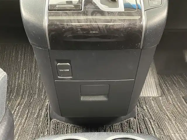 トヨタ アルファード S 大分県 2019(平31)年 8.4万km ブラック アルパイン9インチナビ/（フルセグ/Bluetooth/CD/DVD)/Toyota Safety Sense /・レーントレーシングアシスト/・パーキングサポートブレーキ/・プリクラッシュセーフティ/・オートハイビーム/アルパインフリップダウンモニター/バックカメラ/ドライブレコーダー/ビルトインETC/両側パワースライド/電動パーキングブレーキ/後部座席オットマン/ステアリングリモコン/革巻きステアリング/オートエアコン/純正18インチアルミホイール/保証書・取扱説明書/スペアキー