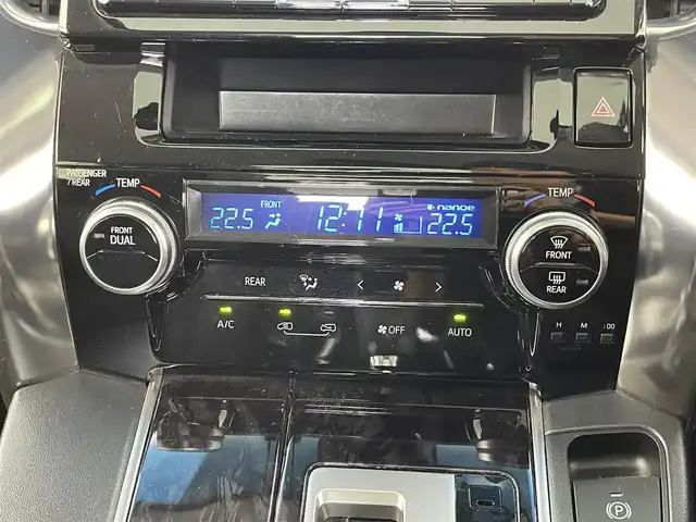 トヨタ アルファード S 大分県 2019(平31)年 8.4万km ブラック アルパイン9インチナビ/（フルセグ/Bluetooth/CD/DVD)/Toyota Safety Sense /・レーントレーシングアシスト/・パーキングサポートブレーキ/・プリクラッシュセーフティ/・オートハイビーム/アルパインフリップダウンモニター/バックカメラ/ドライブレコーダー/ビルトインETC/両側パワースライド/電動パーキングブレーキ/後部座席オットマン/ステアリングリモコン/革巻きステアリング/オートエアコン/純正18インチアルミホイール/保証書・取扱説明書/スペアキー