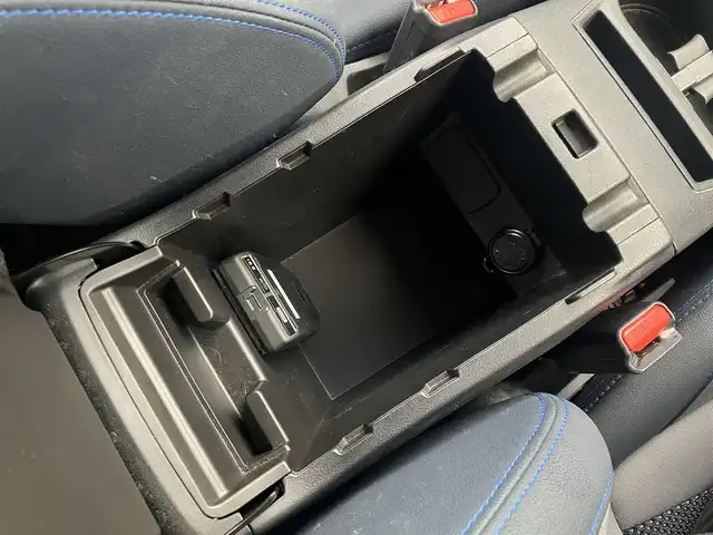 スバル ＸＶ ハイブリッド アドバンス 道南・函館 2018(平30)年 5.5万km クリスタルホワイトP /純正ナビ//フルセグＴＶ//ドライブレコーダー//バックカメラ//ブラインドスポットモニター//クルーズコントロール//レーンキープアシスト//ステアリング連動ヘッドライト//先行車発進通知//衝突軽減ブレーキ//コーナーセンサー//パワーシート//ハーフレザーシート//パドルシフト//ルーフレール//フロアマット//ＥＴＣ//プッシュスタート//スペアキー