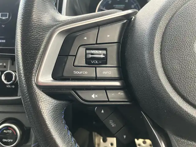 スバル ＸＶ ハイブリッド アドバンス 道南・函館 2018(平30)年 5.5万km クリスタルホワイトP /純正ナビ//フルセグＴＶ//ドライブレコーダー//バックカメラ//ブラインドスポットモニター//クルーズコントロール//レーンキープアシスト//ステアリング連動ヘッドライト//先行車発進通知//衝突軽減ブレーキ//コーナーセンサー//パワーシート//ハーフレザーシート//パドルシフト//ルーフレール//フロアマット//ＥＴＣ//プッシュスタート//スペアキー