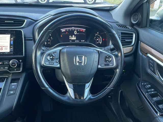 ホンダ ＣＲ－Ｖ EX・マスターピース 秋田県 2020(令2)年 8.8万km プラチナホワイトパール 純正ナビ/・フルセグテレビ/・ＣＤ、ＤＶＤ、ＳＤ/・ＢＴ/・ＵＳＢ/・ラジオ/サンルーフ/前席パワーシート/前席シートヒーター/運転席シートメモリー/電動リアゲート/電動格納ミラー/ステアリングスイッチ/パドルシフト/純正フロアマット/ＥＴＣ2.0/車線逸脱警報装置/横滑り防止装置/衝突軽減装置