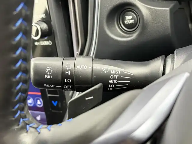 スバル レヴォーグ 1．8GT－H EX 愛知県 2023(令5)年 4.4万km セラミックホワイト アイサイト/・プリクラッシュブレーキ/・AT誤発進抑制機能/・全車速追従機能付きクルーズコントロール/・車線逸脱警報機能/・先行車発進お知らせ/デジタルインナーミラー/純正ナビ/・フルセグTV/・Bluetooth/・USB/・iPod/・AUX/純正フロアマット/純正18インチアルミホイール/シートヒーター/パワーバックドア/リアコーナーセンサー/LEDヘッドライト/オートライト/プッシュスタート/バック/サイドカメラ/ETC/スマートキー