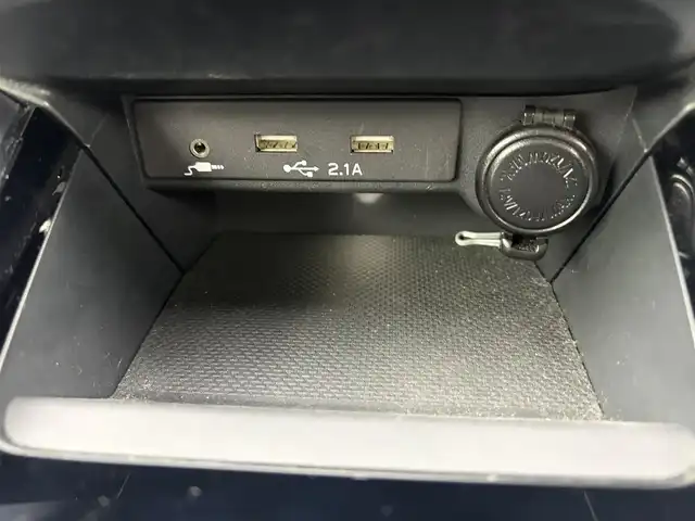 スバル レヴォーグ 1．8GT－H EX 愛知県 2023(令5)年 4.4万km セラミックホワイト アイサイト/・プリクラッシュブレーキ/・AT誤発進抑制機能/・全車速追従機能付きクルーズコントロール/・車線逸脱警報機能/・先行車発進お知らせ/デジタルインナーミラー/純正ナビ/・フルセグTV/・Bluetooth/・USB/・iPod/・AUX/純正フロアマット/純正18インチアルミホイール/シートヒーター/パワーバックドア/リアコーナーセンサー/LEDヘッドライト/オートライト/プッシュスタート/バック/サイドカメラ/ETC/スマートキー