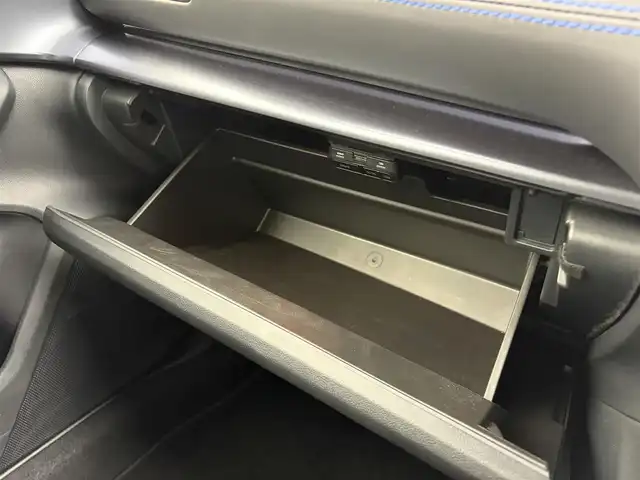 スバル レヴォーグ 1．8GT－H EX 愛知県 2023(令5)年 4.4万km セラミックホワイト アイサイト/・プリクラッシュブレーキ/・AT誤発進抑制機能/・全車速追従機能付きクルーズコントロール/・車線逸脱警報機能/・先行車発進お知らせ/デジタルインナーミラー/純正ナビ/・フルセグTV/・Bluetooth/・USB/・iPod/・AUX/純正フロアマット/純正18インチアルミホイール/シートヒーター/パワーバックドア/リアコーナーセンサー/LEDヘッドライト/オートライト/プッシュスタート/バック/サイドカメラ/ETC/スマートキー