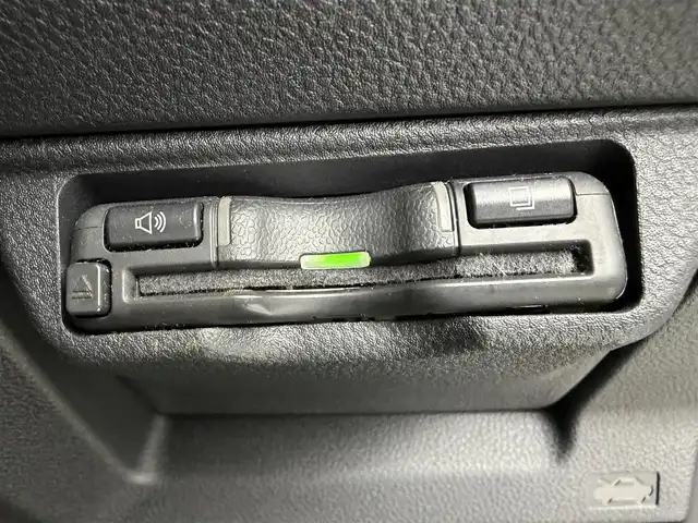 スバル レヴォーグ 1．8GT－H EX 愛知県 2023(令5)年 4.4万km セラミックホワイト アイサイト/・プリクラッシュブレーキ/・AT誤発進抑制機能/・全車速追従機能付きクルーズコントロール/・車線逸脱警報機能/・先行車発進お知らせ/デジタルインナーミラー/純正ナビ/・フルセグTV/・Bluetooth/・USB/・iPod/・AUX/純正フロアマット/純正18インチアルミホイール/シートヒーター/パワーバックドア/リアコーナーセンサー/LEDヘッドライト/オートライト/プッシュスタート/バック/サイドカメラ/ETC/スマートキー