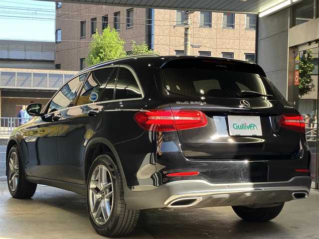 メルセデス・ベンツ ＧＬＣ２２０ d 4マチックスポーツ 東京都 2018(平30)年 3.7万km オブシディアンブラック レーダーセーフティパッケージ/・アクティブレーンキーピングアシスト/・アクティブブラインドスポットアシスト/・ディストロニックプラス/COMANDシステム/・8.4インチワイドディスプレイ/・COMANDコントローラー/・音声認識機能/・HDDナビ/・地デジ/・DVD・CD/・USBインターフェイス/全方位カメラ/ブレーキアシストプラス/全席シートヒーター/ハーフレザーシート/パワーバックドア/パドルシフト/オートライト/ETC車載器/ルーフレール