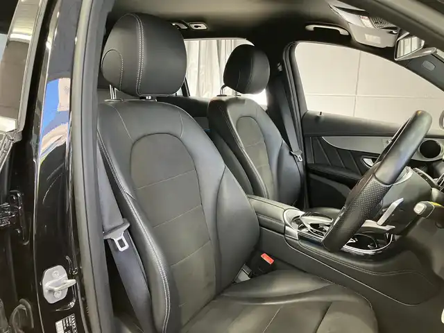 メルセデス・ベンツ ＧＬＣ２２０ d 4マチックスポーツ 東京都 2018(平30)年 3.7万km オブシディアンブラック レーダーセーフティパッケージ/・アクティブレーンキーピングアシスト/・アクティブブラインドスポットアシスト/・ディストロニックプラス/COMANDシステム/・8.4インチワイドディスプレイ/・COMANDコントローラー/・音声認識機能/・HDDナビ/・地デジ/・DVD・CD/・USBインターフェイス/全方位カメラ/ブレーキアシストプラス/全席シートヒーター/ハーフレザーシート/パワーバックドア/パドルシフト/オートライト/ETC車載器/ルーフレール
