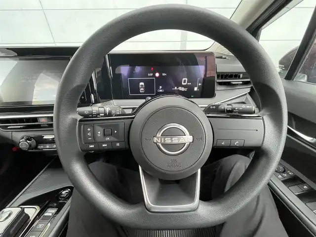 日産 ノート X 千葉県 2021(令3)年 0.8万km バーガンディー 全方位運転支援システム/・衝突軽減ブレーキ/レーンキープアシスト/・クリアランスソナー/ブラインドスポットモニター/純正9インチナビ(MJ321D-L)/・フルセグ/BT/DVD/CD/アラウンドビューモニター/ステアリングスイッチ/ETC/電動パーキングブレーキ/オートブレーキホールド/アイドリングストップ/LEDヘッドライト/オートライト/アダプティブヘッドライト/フォグライト/純正フロアマット/純正ホイール