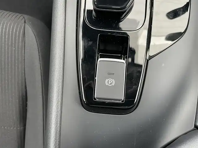 日産 ノート X 千葉県 2021(令3)年 0.8万km バーガンディー 全方位運転支援システム/・衝突軽減ブレーキ/レーンキープアシスト/・クリアランスソナー/ブラインドスポットモニター/純正9インチナビ(MJ321D-L)/・フルセグ/BT/DVD/CD/アラウンドビューモニター/ステアリングスイッチ/ETC/電動パーキングブレーキ/オートブレーキホールド/アイドリングストップ/LEDヘッドライト/オートライト/アダプティブヘッドライト/フォグライト/純正フロアマット/純正ホイール