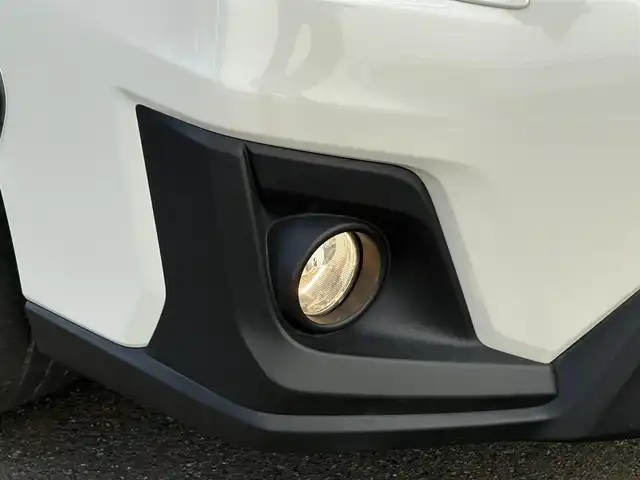 スバル インプレッサ ＸＶ 2．0i－L アイサイト 岩手県 2019(平31)年 4.6万km クリスタルホワイトP 禁煙車/4WD/アイサイトver.3/追従型クルーズコントロール/純正ナビ/→フルセグTV/Bluetooth/CD/DVD/FM/AM/バックカメラ/サイドカメラ/ステアリングスイッチ/横滑り防止装置/ステアリング連動ヘッドランプ/オートビークルホールド/レーンキープアシスト/衝突軽減ブレーキ/誤発進抑制機能/X-MODE/コーナーセンサー/オートライト/LEDヘッドライト/フォグライト/〇プッシュスタート/〇電動格納ミラー/〇ウィンカーミラー/〇ドアバイザー/〇フロアマット/〇スマートキー/純正ドライブレコーダー/ETC