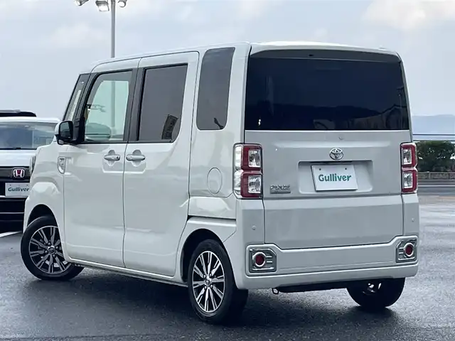 トヨタ ピクシスメガ Gターボ SAⅢ 島根県 2020(令2)年 4.6万km パールホワイトⅢ 登録時走行距離45755km/ワンオーナー/保証書/取扱説明書/社外SDナビ(Bluetooth/AM/FM/CD)/フルセグTV(走行中視聴可能)/バックカメラ/両側パワースライドドア/オートライト/オートハイビーム/LEDヘッドライト/フォグランプ/前後コーナーセンサー/レーンキープアシスト/横滑り防止装置/衝突被害軽減ブレーキ/盗難防止アラーム/アイドリングストップ/ETC/純正14インチAW/プッシュスタート/スマートキー(スペアキー×1)/禁煙車