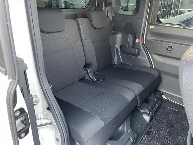 トヨタ ピクシスメガ Gターボ SAⅢ 島根県 2020(令2)年 4.6万km パールホワイトⅢ 登録時走行距離45755km/ワンオーナー/保証書/取扱説明書/社外SDナビ(Bluetooth/AM/FM/CD)/フルセグTV(走行中視聴可能)/バックカメラ/両側パワースライドドア/オートライト/オートハイビーム/LEDヘッドライト/フォグランプ/前後コーナーセンサー/レーンキープアシスト/横滑り防止装置/衝突被害軽減ブレーキ/盗難防止アラーム/アイドリングストップ/ETC/純正14インチAW/プッシュスタート/スマートキー(スペアキー×1)/禁煙車